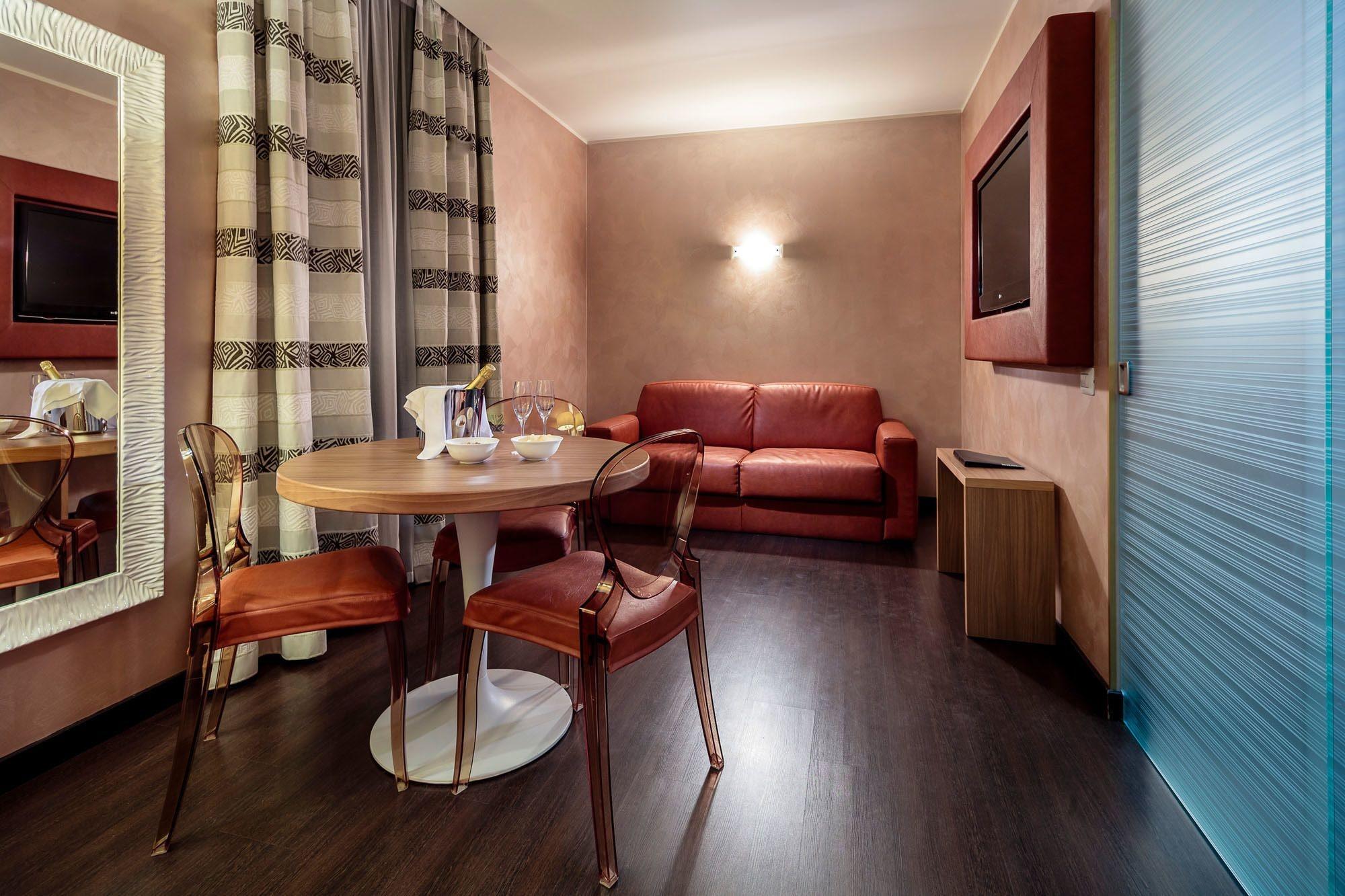 Base Hotel 皮亚韦河畔诺文塔 外观 照片